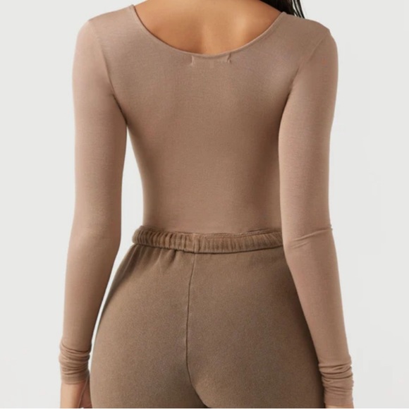 🆕JOAH BROWN MODAL & SPANDEX SCOOP NECK LONG SLEEVE SIZE: M/L NWT - Picture 3 of 5